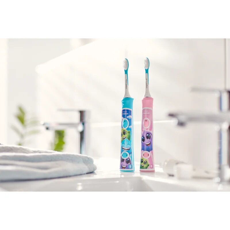 Philips Sonicare For Kids HX6352/42 sonický elektrický zubní kartáček pro děti s Bluetooth Pink 1 ks