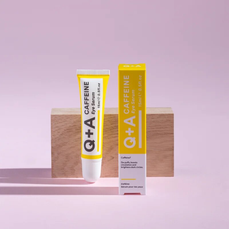 Q+A Caffeine rozjasňující oční sérum s kofeinem 15 ml