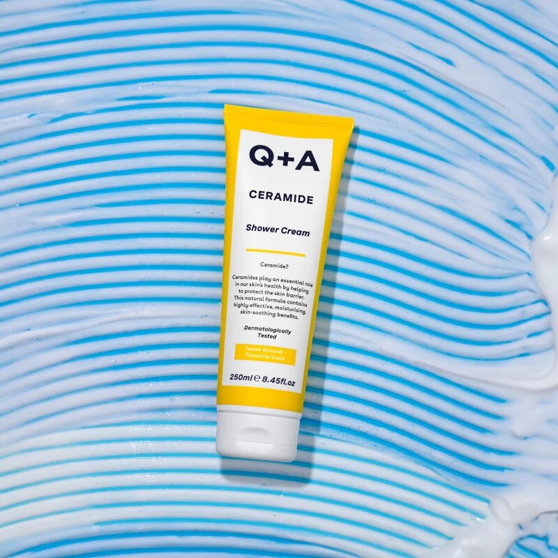Q+A Ceramide sprchový krém pro posílení kožní bariéry vůně Sweet Almond + Pistachio 250 ml