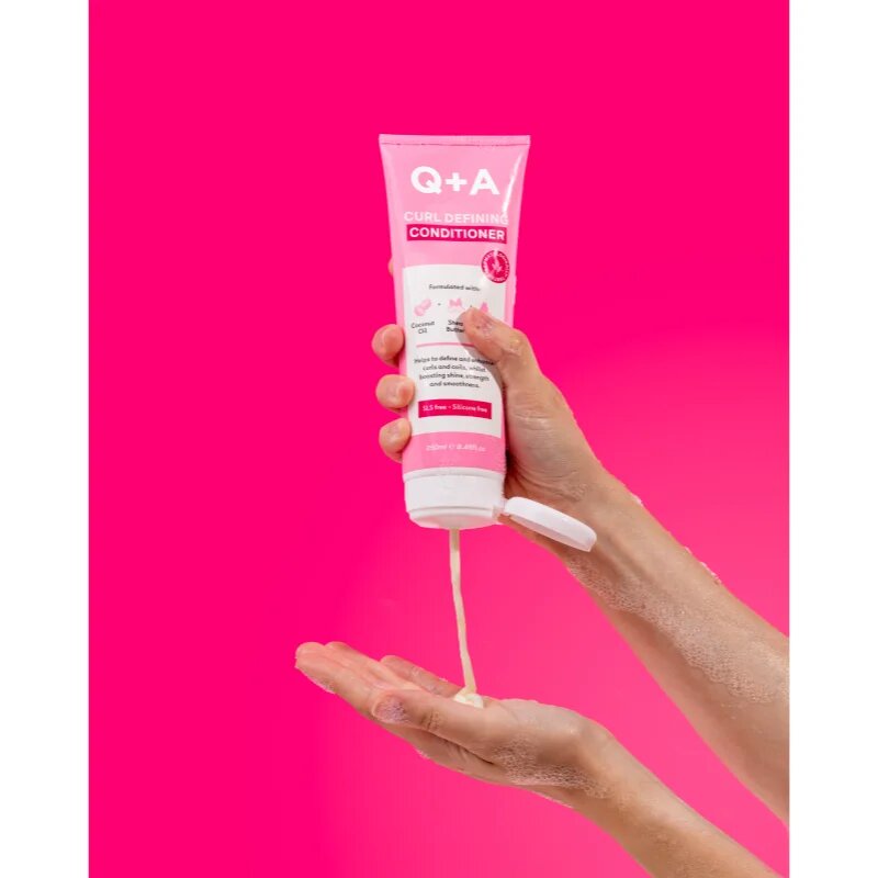 Q+A Curl Defining hydratační kondicionér pro vlnité a kudrnaté vlasy 250 ml