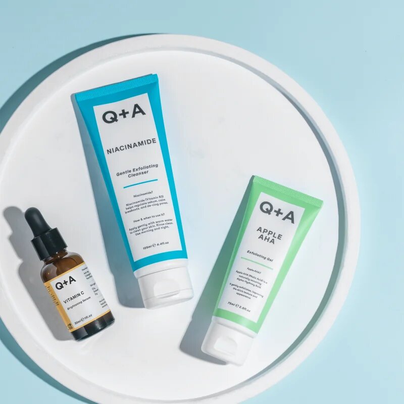 Q+A Niacinamide exfoliační čisticí gel 125 ml