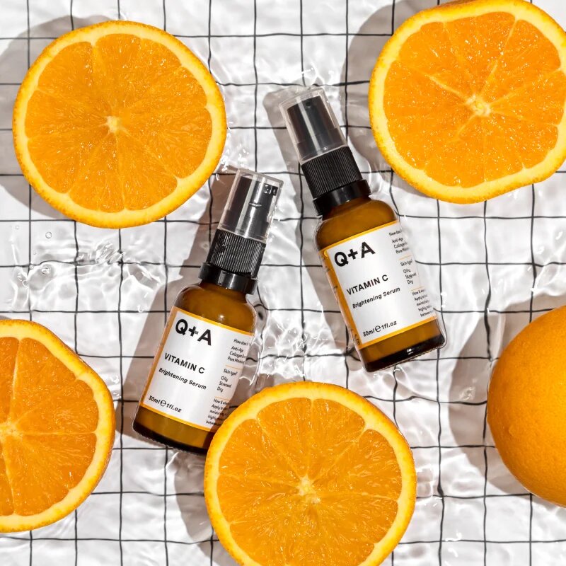 Q+A Vitamin C rozjasňující sérum s vitaminem C 30 ml