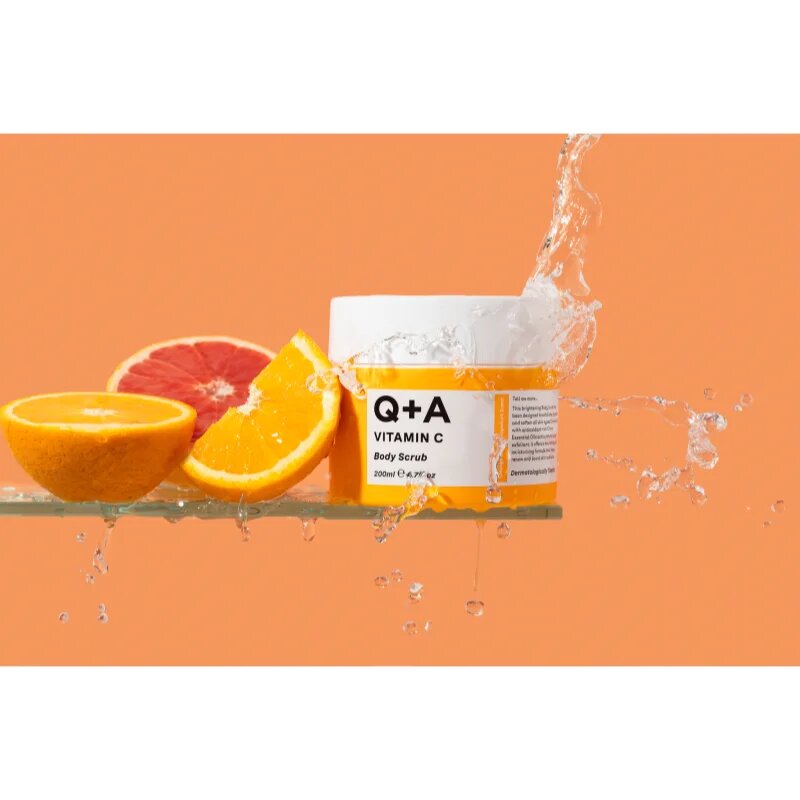 Q+A Vitamin C rozjasňující tělový peeling vůně Orange Zest + Grapefruit 200 ml