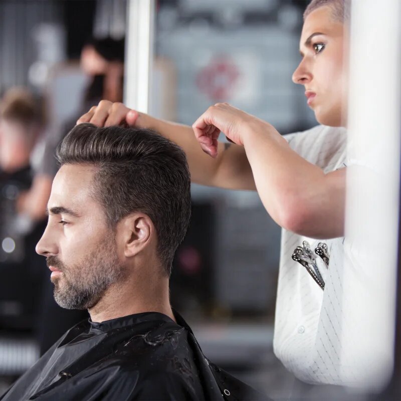 Redken Brews modelovací pomáda pro hladký vzhled vlasů 100 ml