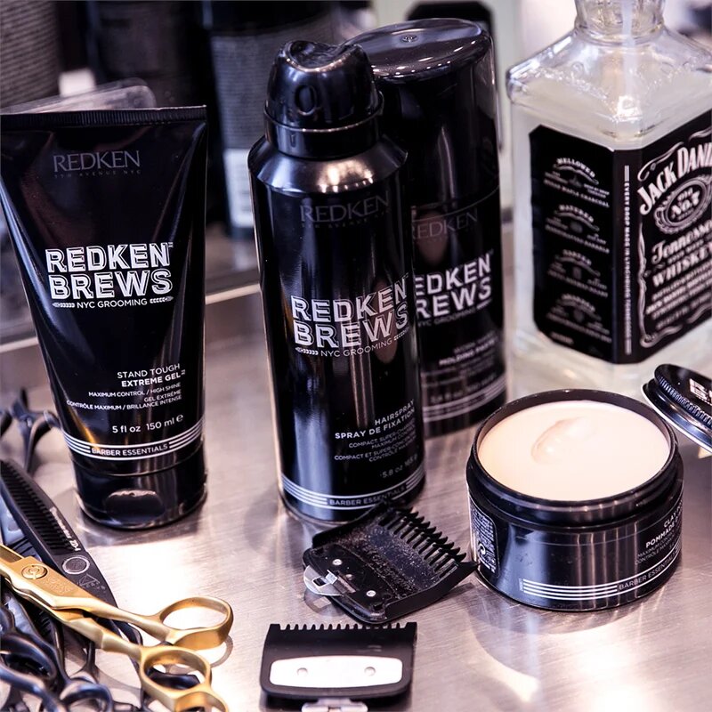 Redken Brews vlasová pomáda pro přirozený vzhled s jílem 100 ml