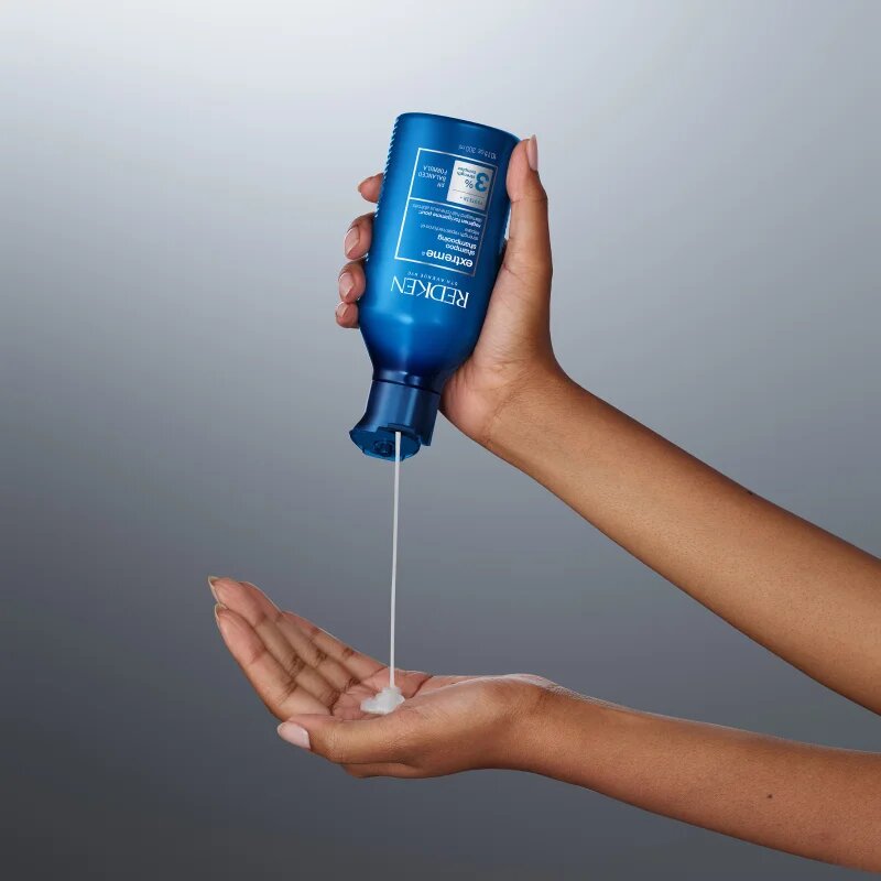 Redken Extreme regenerační šampon pro poškozené vlasy 300 ml