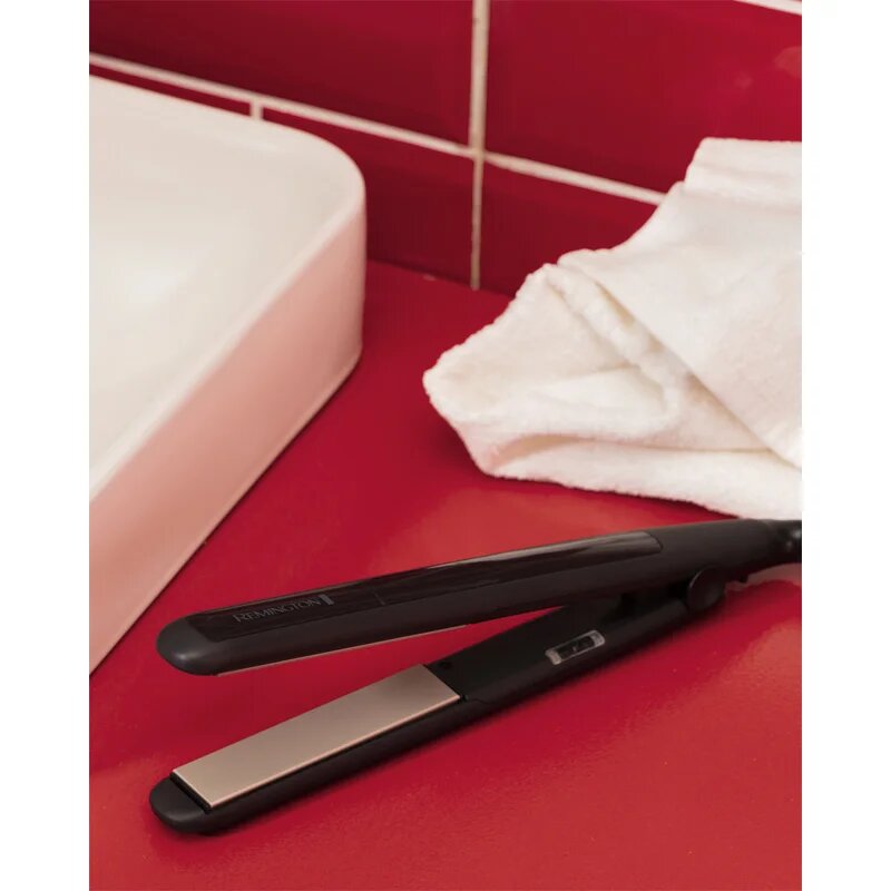 Remington Ceramic Straight 215 S1370 žehlička na vlasy 1 ks