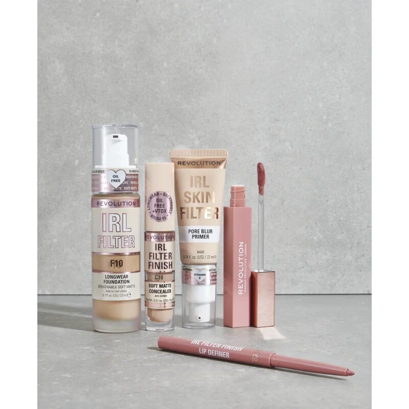 Revolution IRL Filter krémová tužka na rty s matným efektem odstín Chai Nude 0.18 g