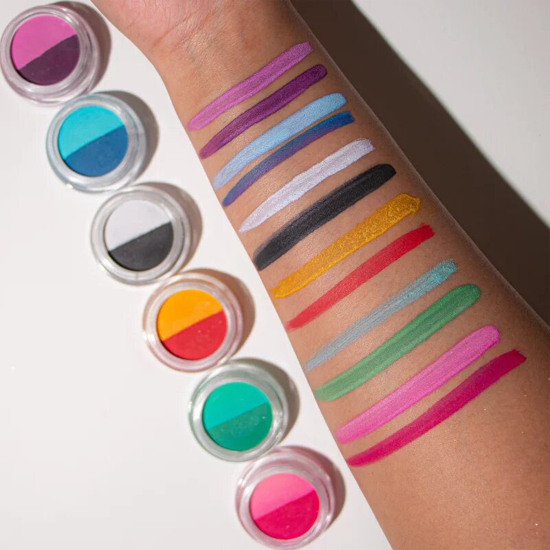 Revolution Relove Water Activated Liner oční linky odstín Double Up 68 g