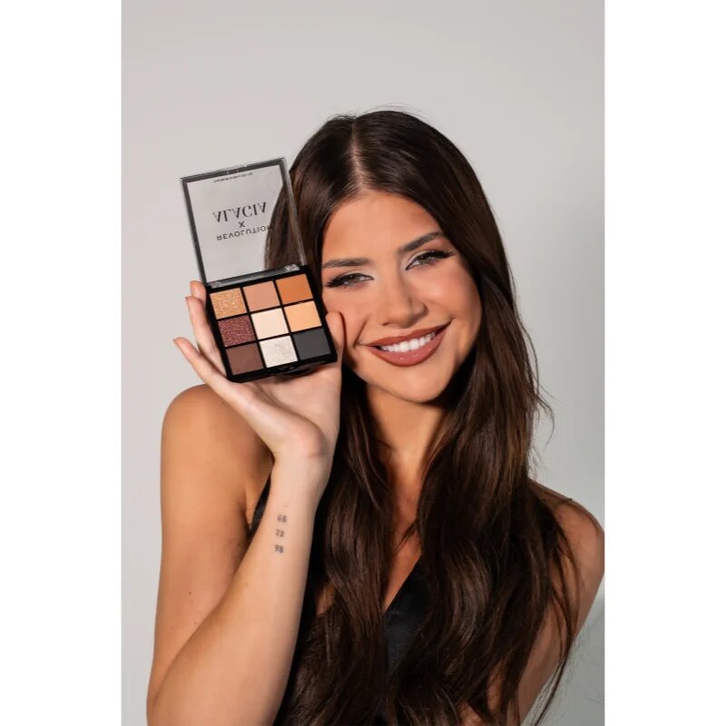Revolution X Alagia All You Need paleta očních stínů 1.5 g