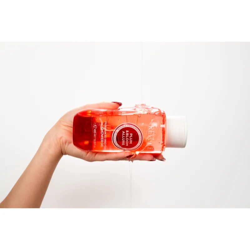 Revuele Plum & Bloom Allure Fragranced Brightening Shower Gel parfémovaný sprchový gel s rozjasňujícím efektem pro ženy 400 ml