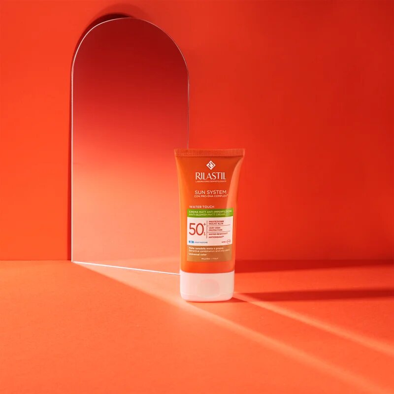Rilastil Sun System Water Touch ochranný tónovací krém na obličej pro mastnou a smíšenou pleť SPF 50+ 50 ml