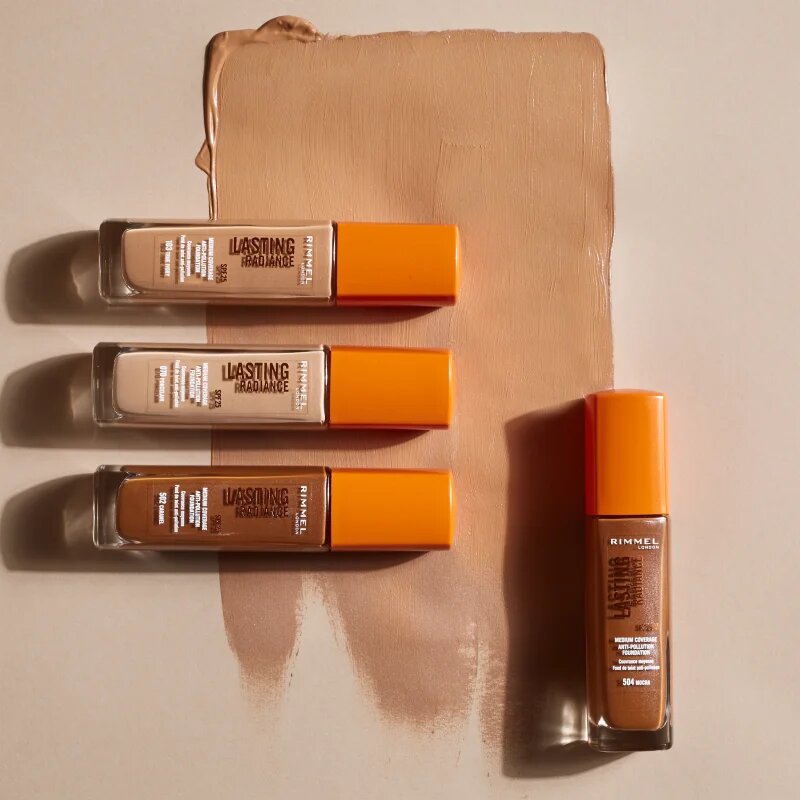 Rimmel Lasting Radiance rozjasňující make-up SPF 25 odstín 100 Ivory 30 ml