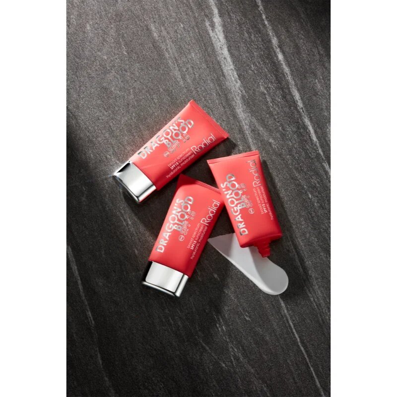 Rodial Dragon's Blood Hyaluronic Moisturiser denní hydratační krém SPF 15 50 ml