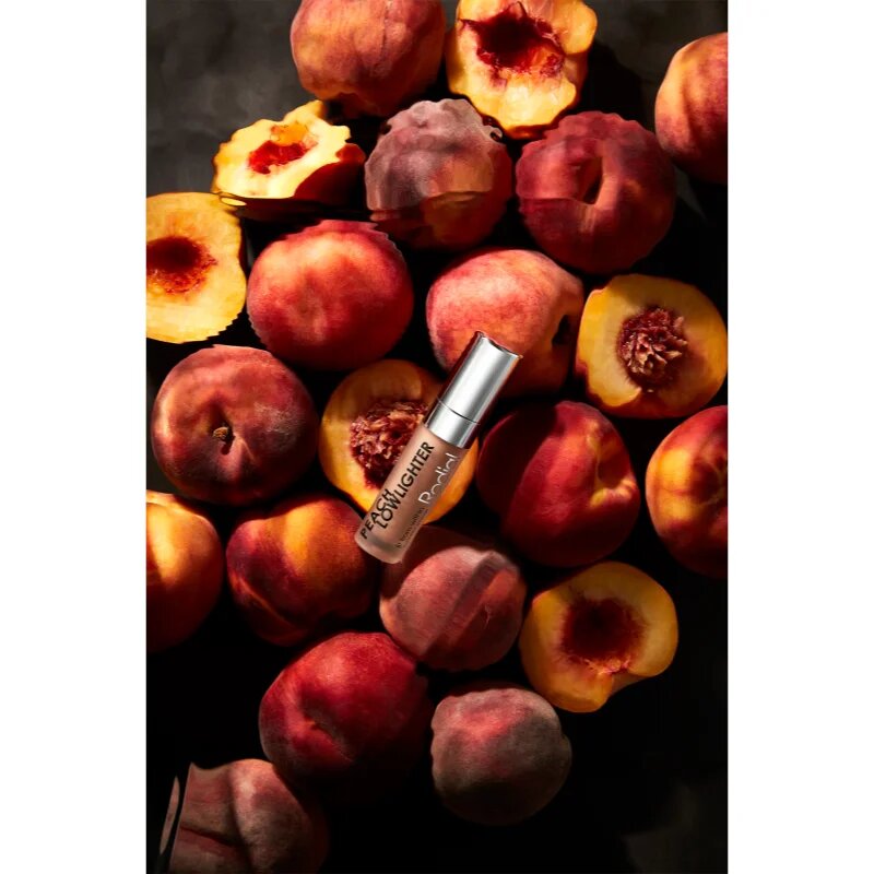 Rodial Peach Lowlighter krémový rozjasňovač 55 ml
