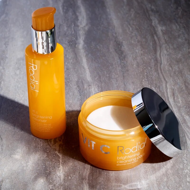 Rodial Vit C Brightening Cleanser rozjasňující čisticí gel 135 ml