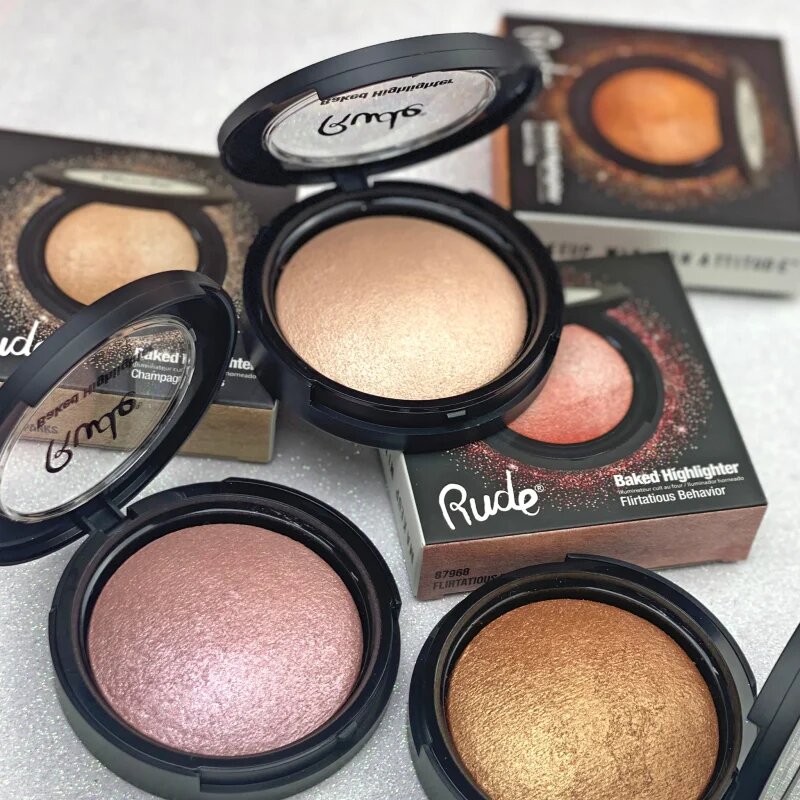 Rude Cosmetics Baked Highlighter kompaktní pudrový rozjasňovač odstín All Eyes On Me 7 g