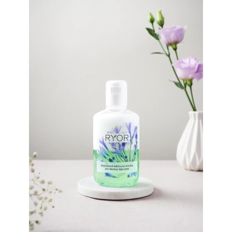 RYOR Čištění a Odličování dvoufázová odličovací emulze pro všechny typy pleti 150 ml