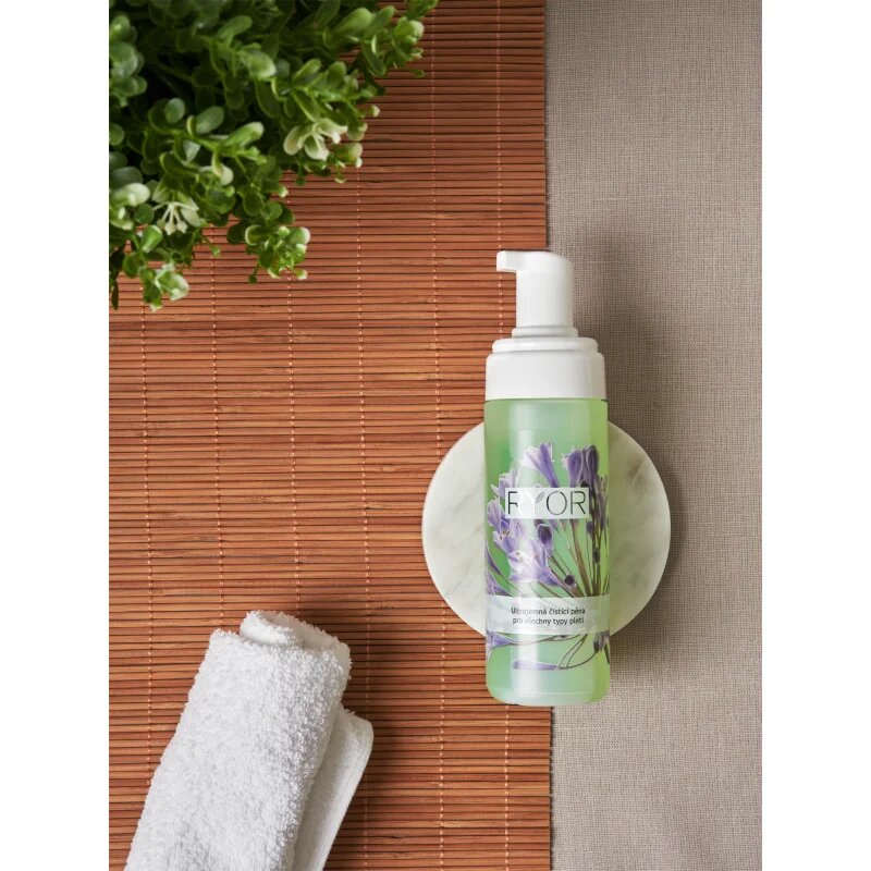 RYOR Čištění a Odličování jemná čisticí pěna 160 ml