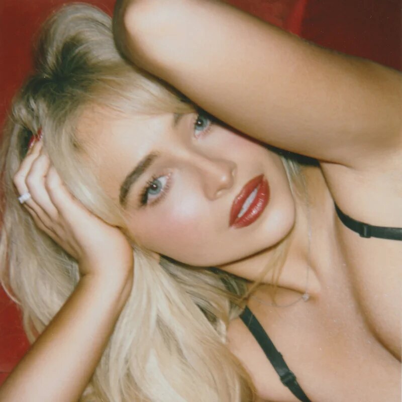 Sabrina Carpenter Cherry Baby parfémovaná voda pro ženy 10 ml