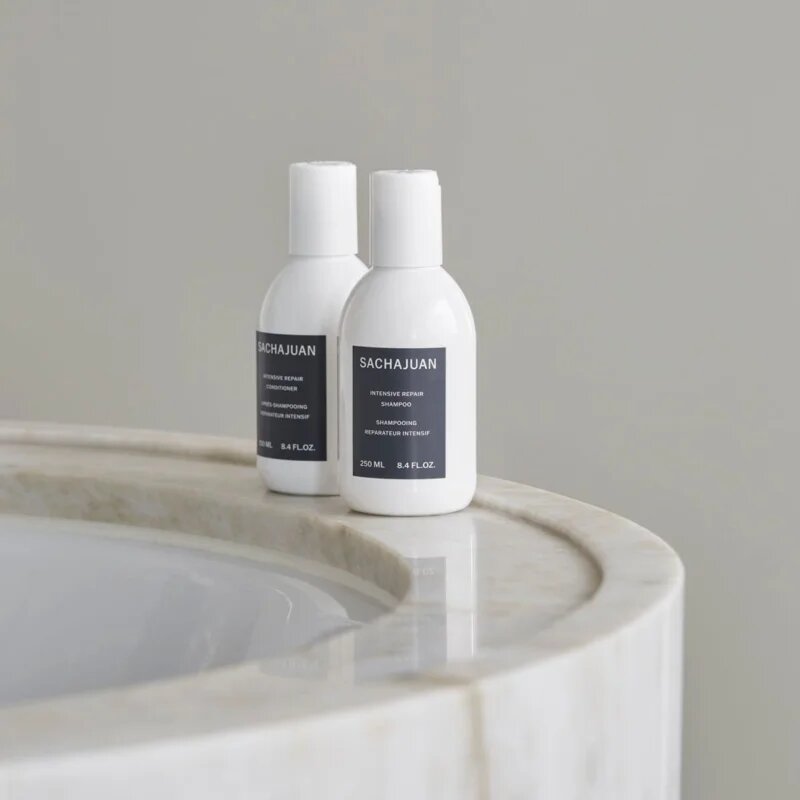 Sachajuan Intensive Repair Shampoo šampon pro poškozené a sluncem namáhané vlasy 250 ml