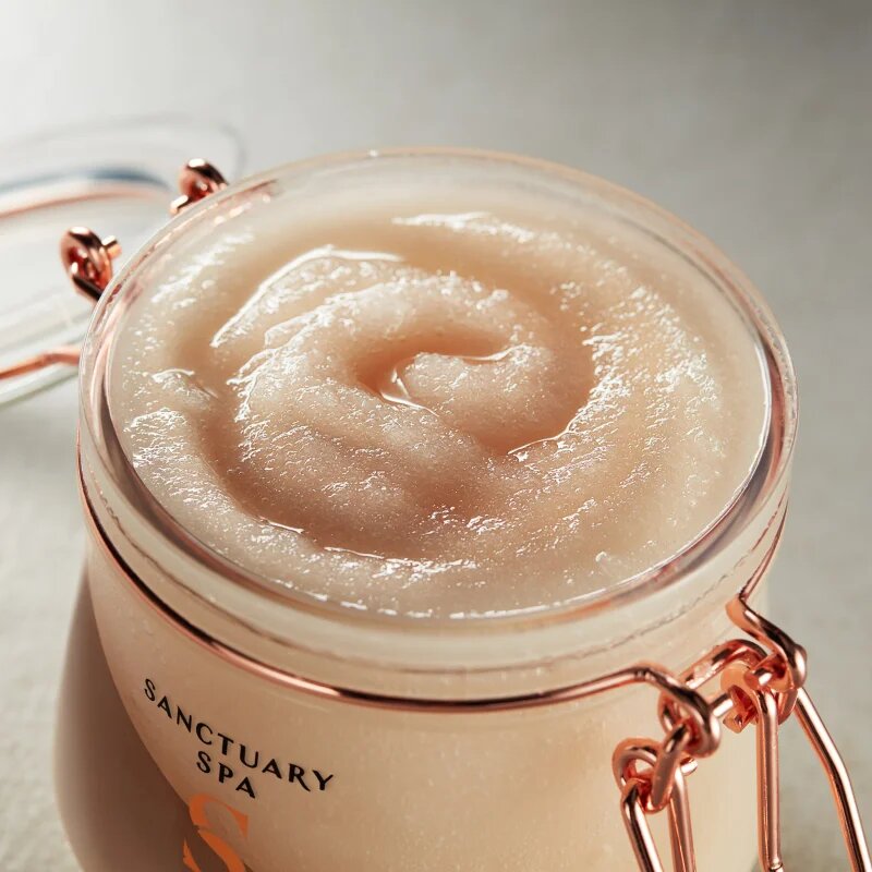 Sanctuary Spa Signature Natural Oils solný peeling pro výživu a hydrataci 650 g
