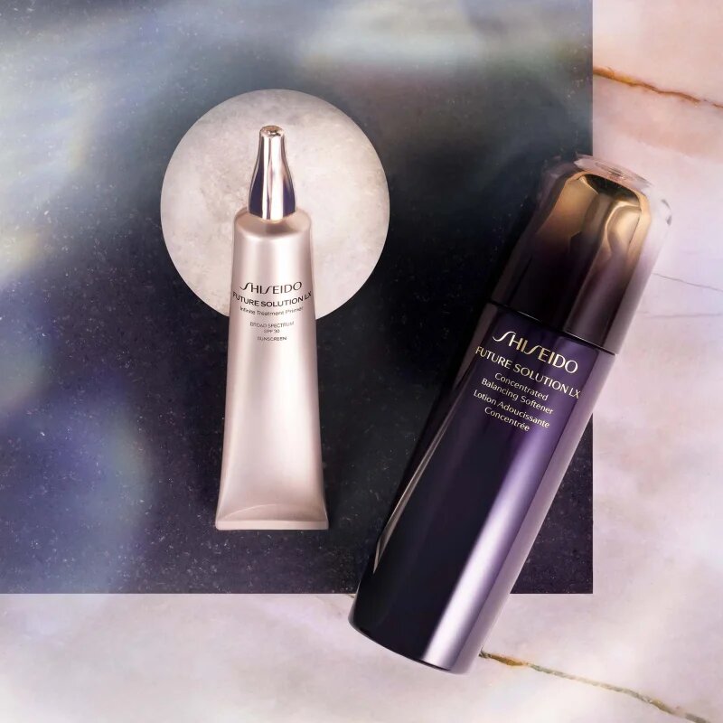 Shiseido Future Solution LX rozjasňující a vyhlazující podkladová báze SPF 30 40 ml