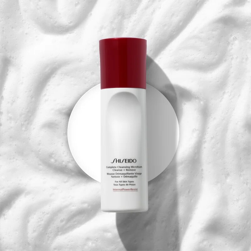 Shiseido Generic Skincare Complete Cleansing Micro Foam čisticí a odličovací pěna s hydratačním účinkem 180 ml