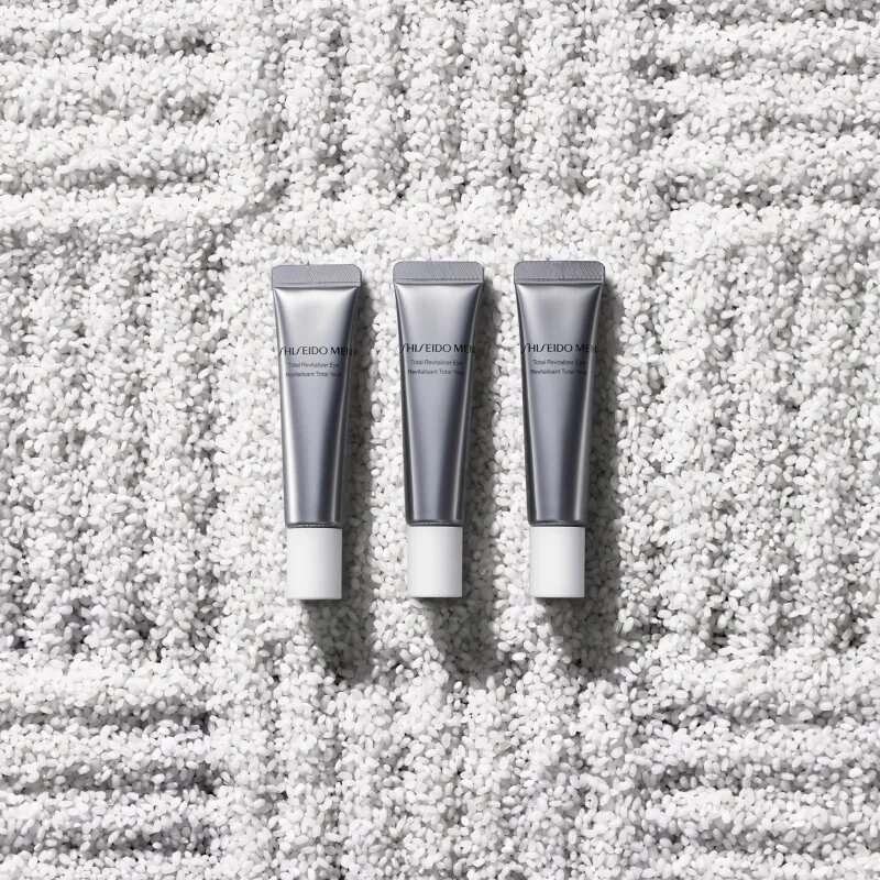 Shiseido Men Total Revitalizer Eye lehký oční krém pro muže 15 ml
