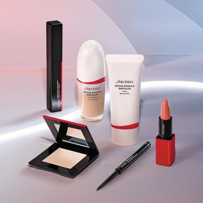Shiseido Revitalessence Skin Glow Primer rozjasňující podkladová báze SPF 25 30 ml