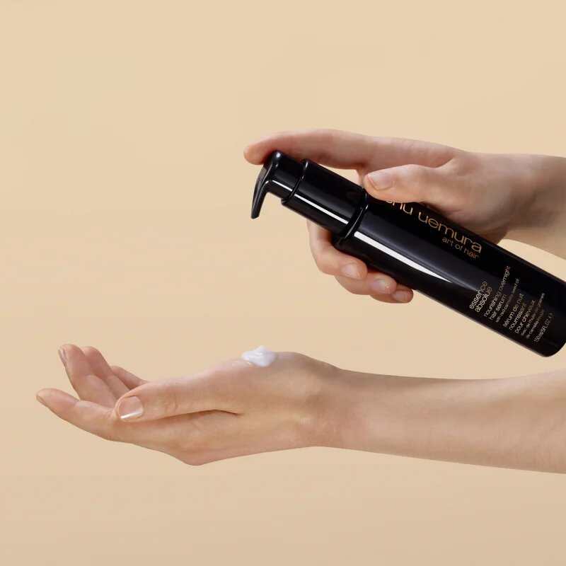 Shu Uemura Essence Absolue noční sérum na vlasy 45 ml