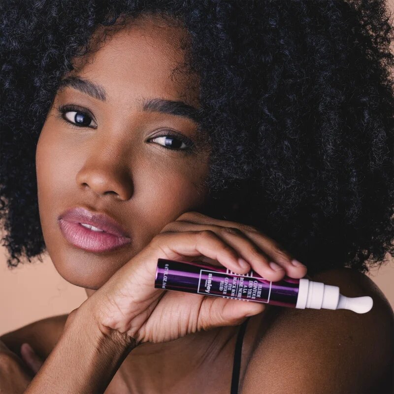 Sisley Black Rose Eye Contour Fluid rozjasňující protivráskový fluid na oční okolí s revitalizačním účinkem 14 ml