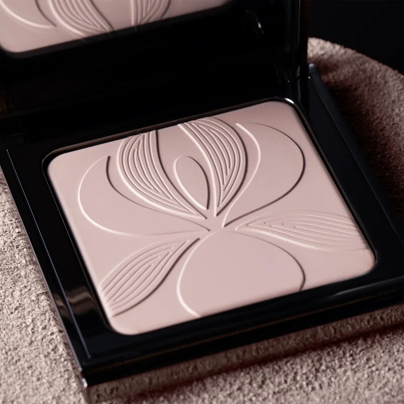 Sisley Blur Expert rozjasňující pudr s vyhlazujícím efektem odstín 0 Light 11 g