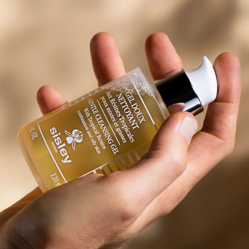 Sisley Gentle Cleansing Gel čisticí a odličovací gel 120 ml