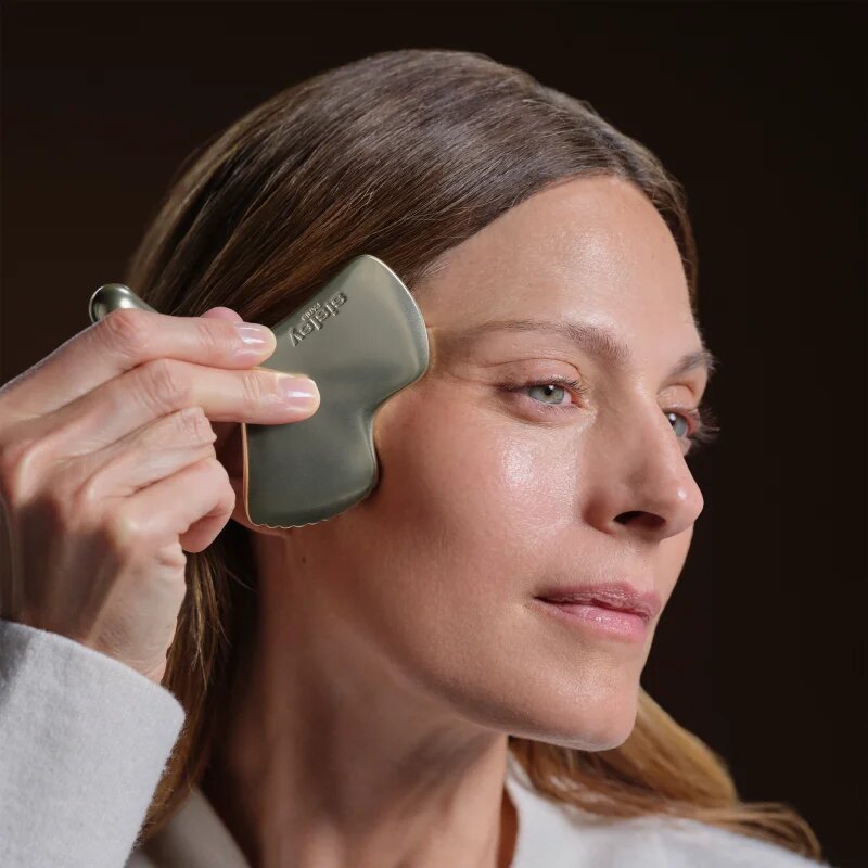 Sisley Ginkgo Gua Sha masážní pomůcka 1 ks