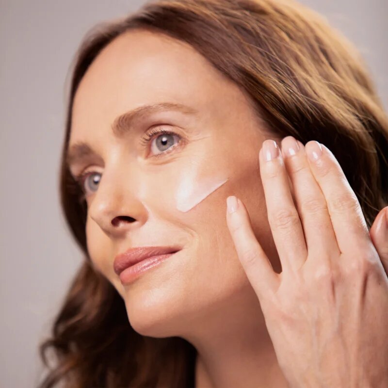 Sisley L'Integral Anti-Age Radiance AntiDark Spot Serum rozjasňující sérum proti tmavým skvrnám 30 ml