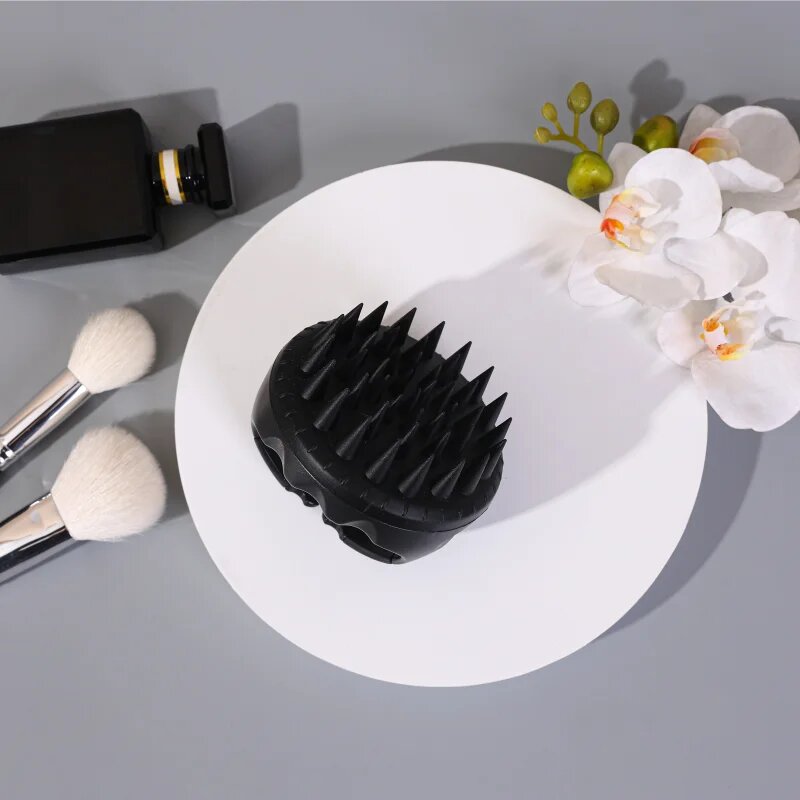 Sister Young Aura Shampoo Brush masážní kartáč na vlasy a vlasovou pokožku Black 1 ks