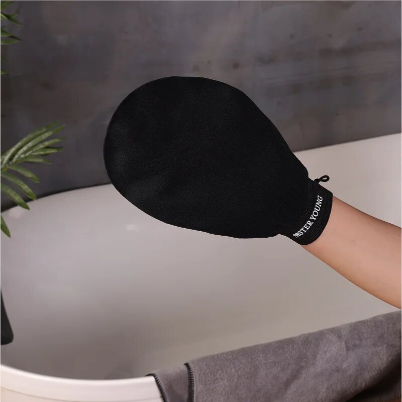 Sister Young NOVA Exfoliating Glove peelingová rukavice na tělo Black 1 ks