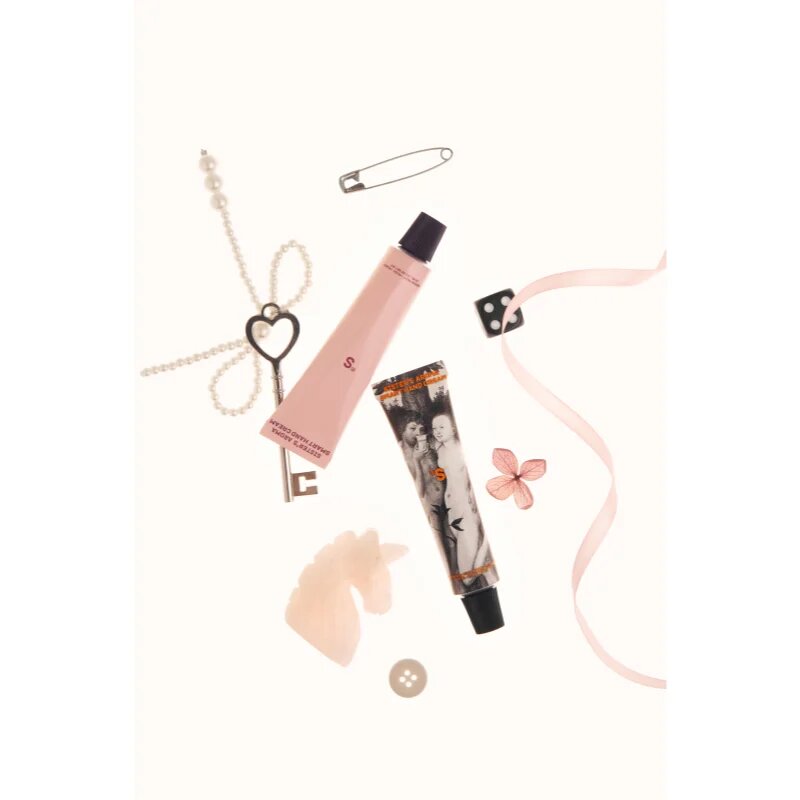 Sister's Aroma Smart Hand Cream Sugar Porn pečující krém na ruce na klíče pro ženy 15 ml