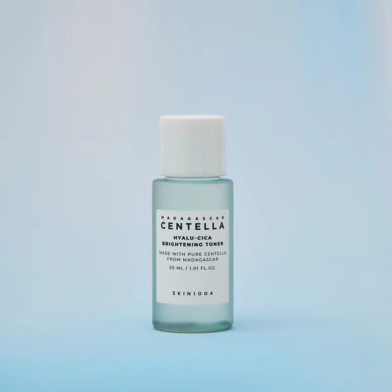 SKIN1004 Madagascar Centella Hyalu-Cica Brightening Toner jemné exfoliační tonikum pro rozjasnění a hydrataci 30 ml