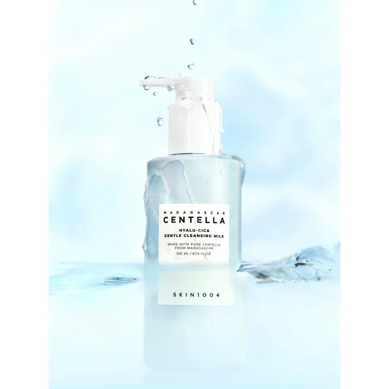 SKIN1004 Madagascar Centella Hyalu-Cica Gentle Cleansing Milk hydratační čisticí mléko pro výživu pleti a udržení její přirozené hydratace 200 ml