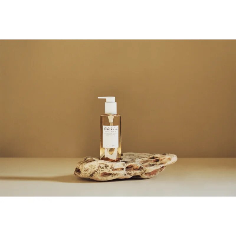SKIN1004 Madagascar Centella Light Cleansing Oil čisticí a odličovací olej se zklidňujícím účinkem 200 ml