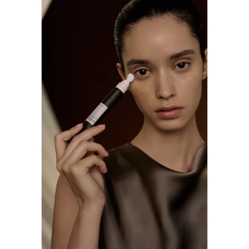 SKIN1004 Madagascar Centella Probio-Cica Bakuchiol Eye Cream protivráskový oční krém se zklidňujícím účinkem