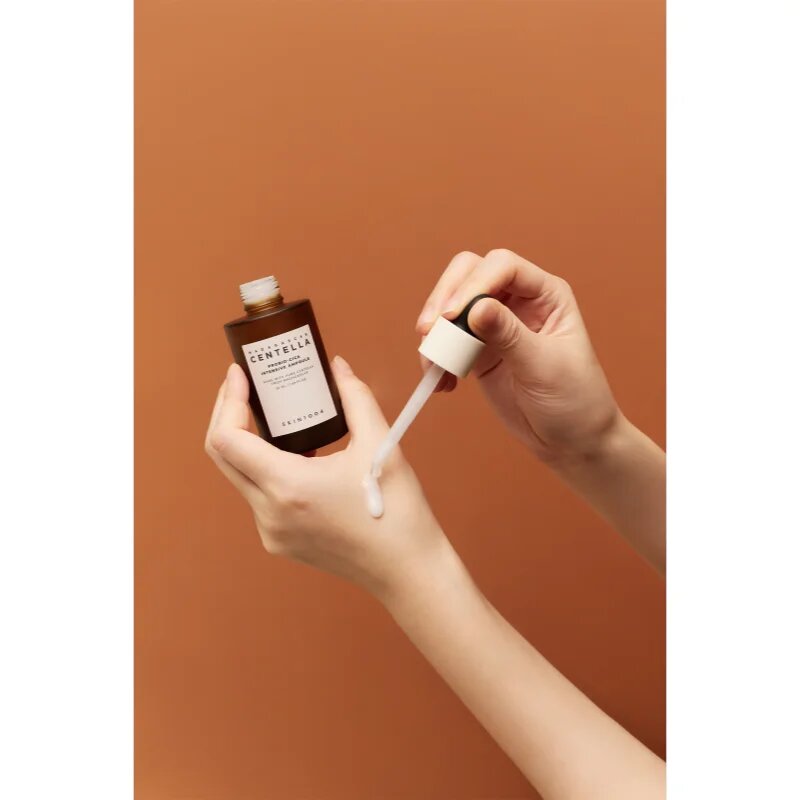 SKIN1004 Madagascar Centella Probio-Cica Intensive Ampoule zklidňující sérum pro obnovu kožní bariéry 50 ml