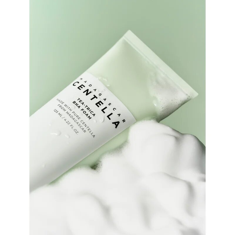 SKIN1004 Madagascar Centella Tea-Trica BHA Foam hloubkově čisticí pěna pro problematickou pleť akné 125 ml