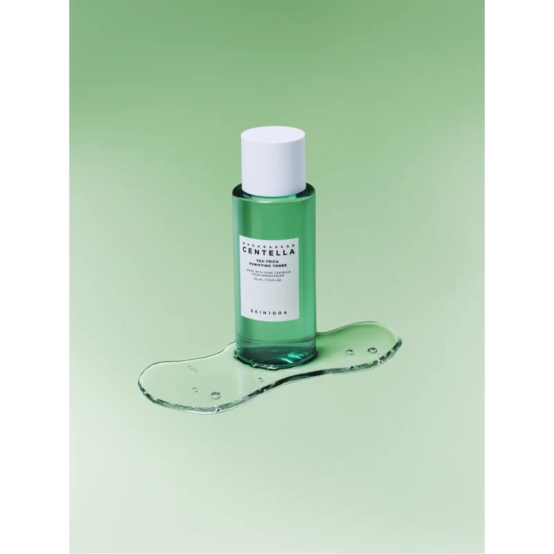 SKIN1004 Madagascar Centella Tea-Trica Purifying Toner hloubkově čisticí tonikum pro vyhlazení pleti a minimalizaci pórů 210 ml