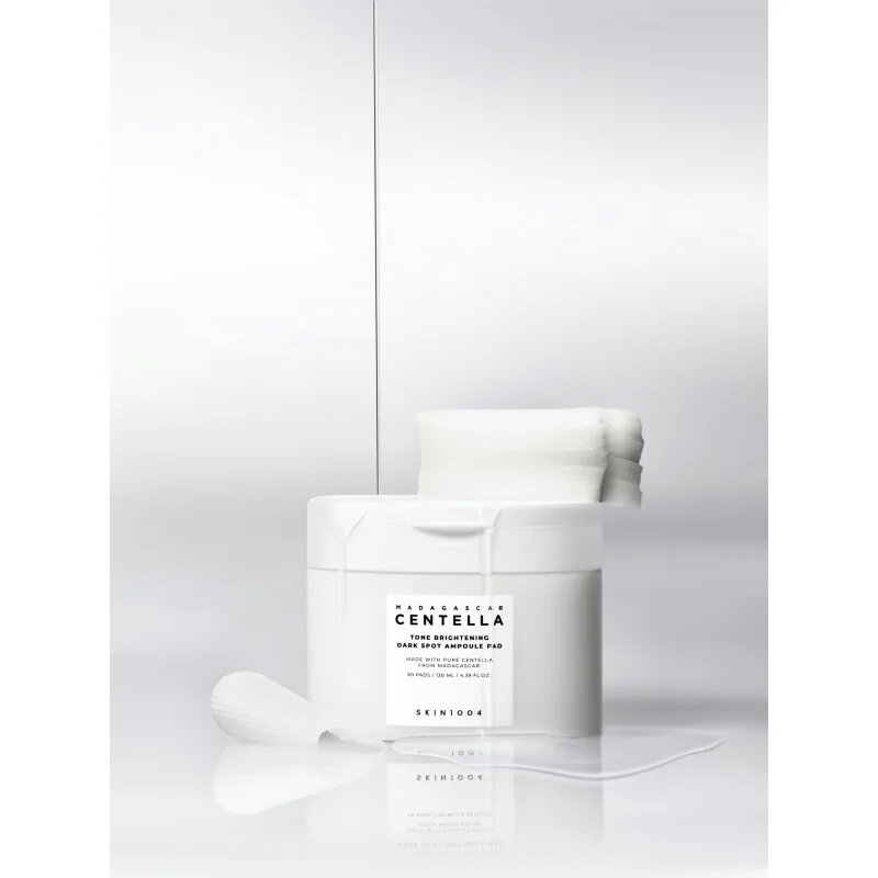 SKIN1004 Madagascar Centella Tone Brightening Dark Spot Ampoule Pad tonizační polštářky proti tmavým skvrnám 60 ks
