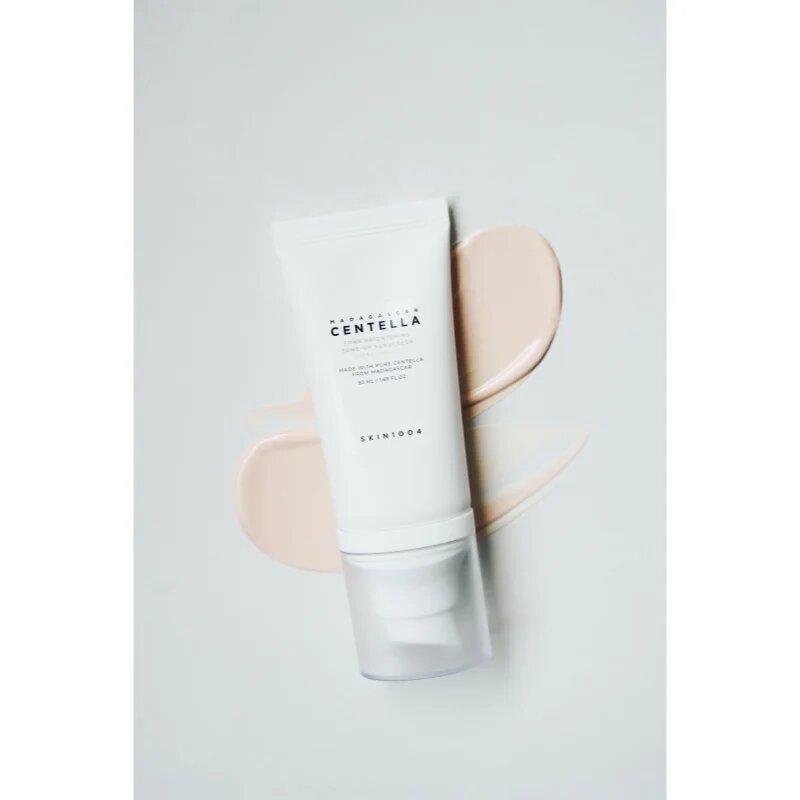 SKIN1004 Madagascar Centella Tone Brightening Tone-Up Sunscreen ochranný tónovaný fluid na obličej pro rozjasnění pleti SPF 50+ 50 ml