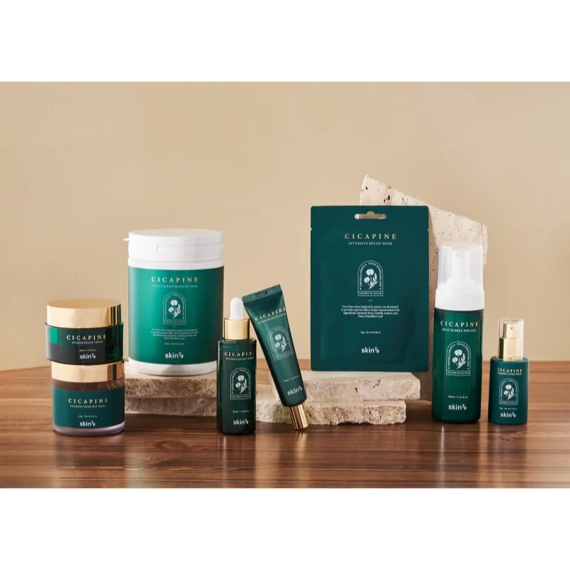 Skin79 Cica Pine jemná čisticí pěna s peelingovým efektem 160 ml