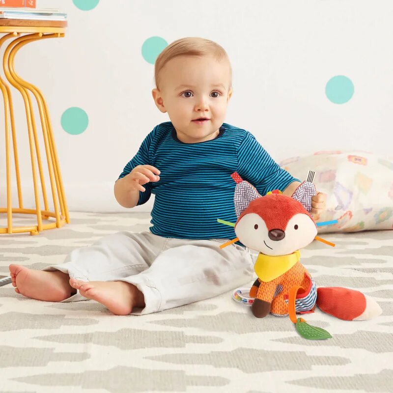 Skip Hop Bandana Buddies Fox aktivity hračka s kousátkem pro děti od narození 0m+ 1 ks